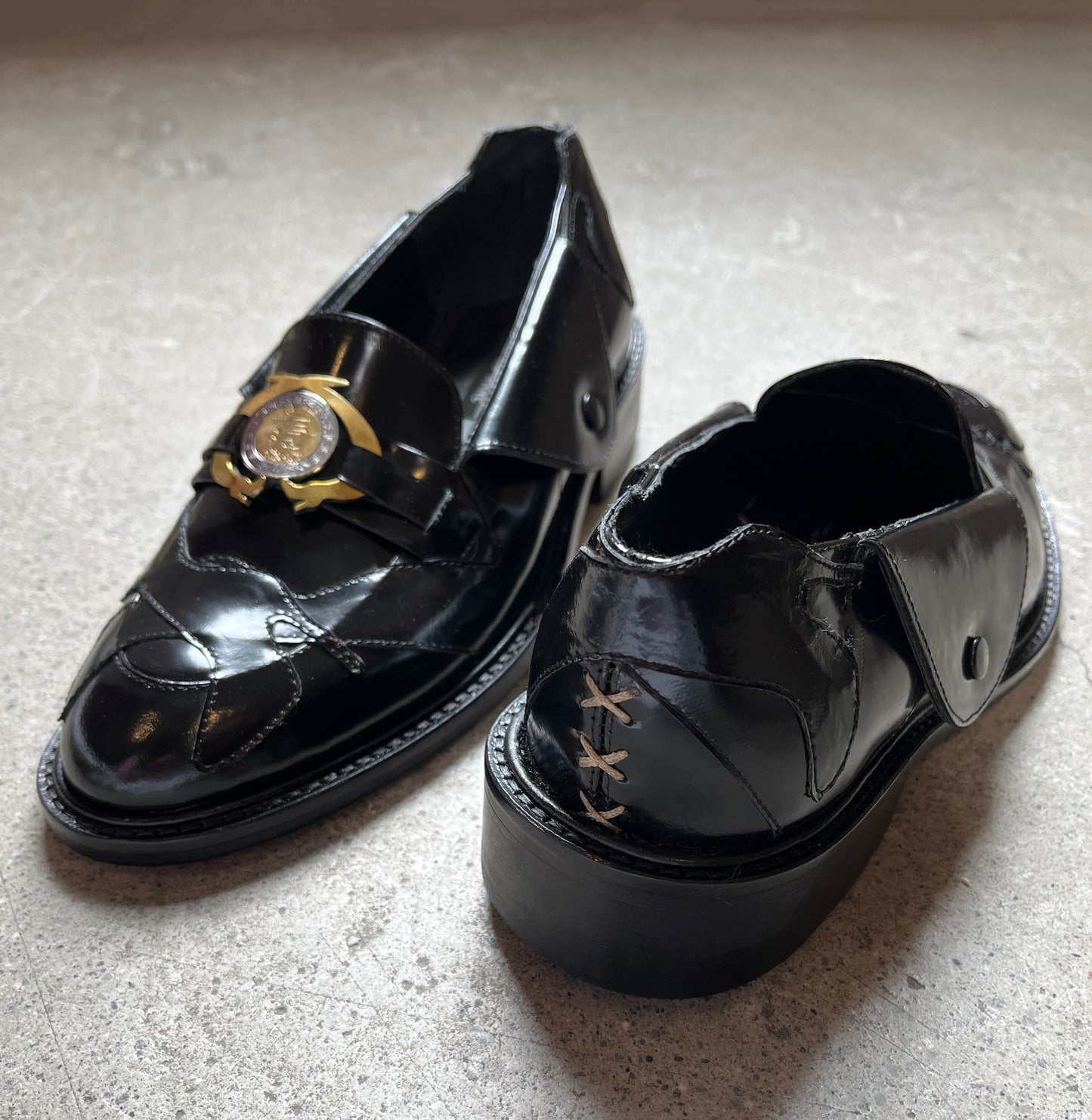DE A 10 PESITOS LOAFERS