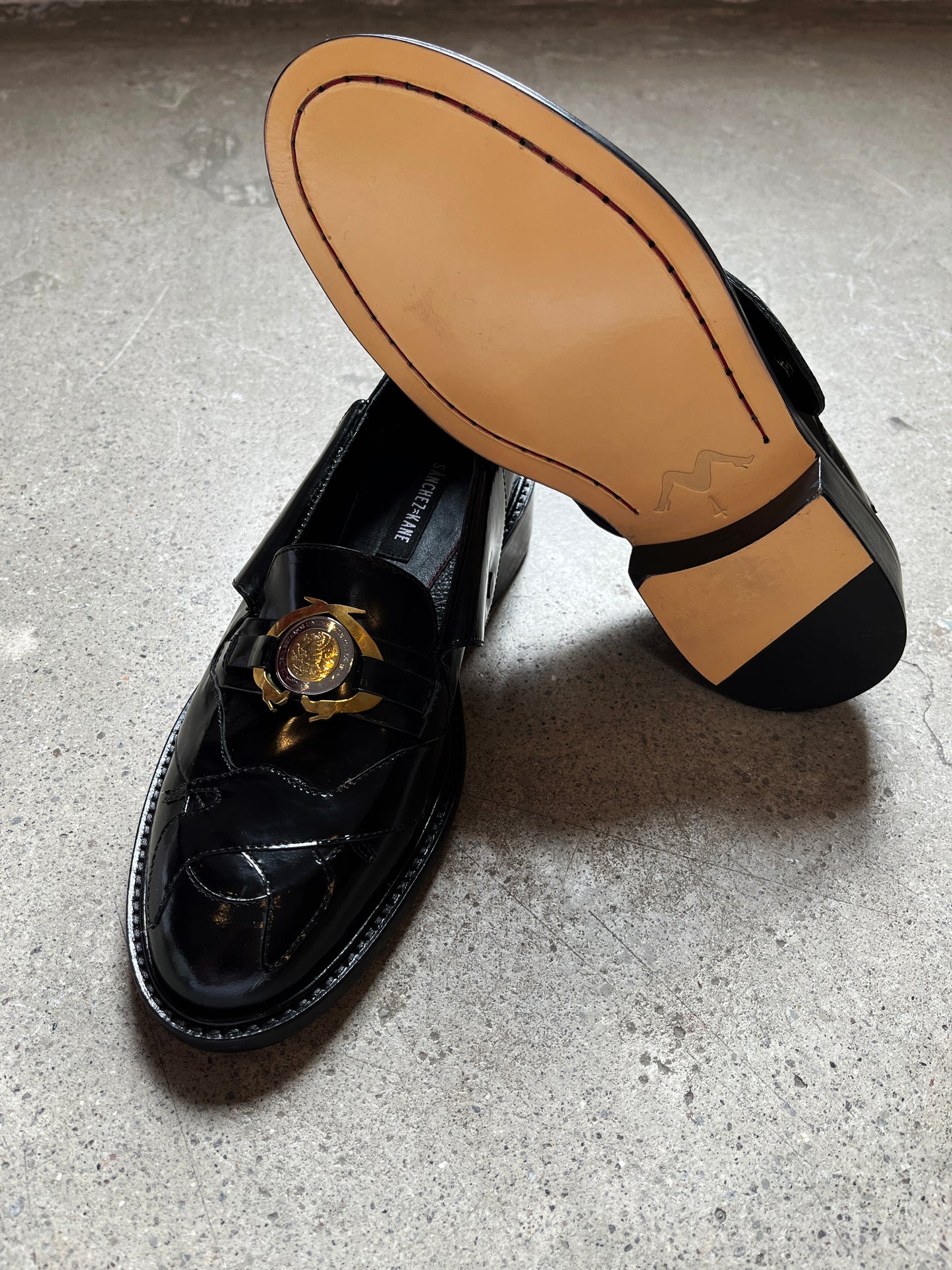 DE A 10 PESITOS LOAFERS