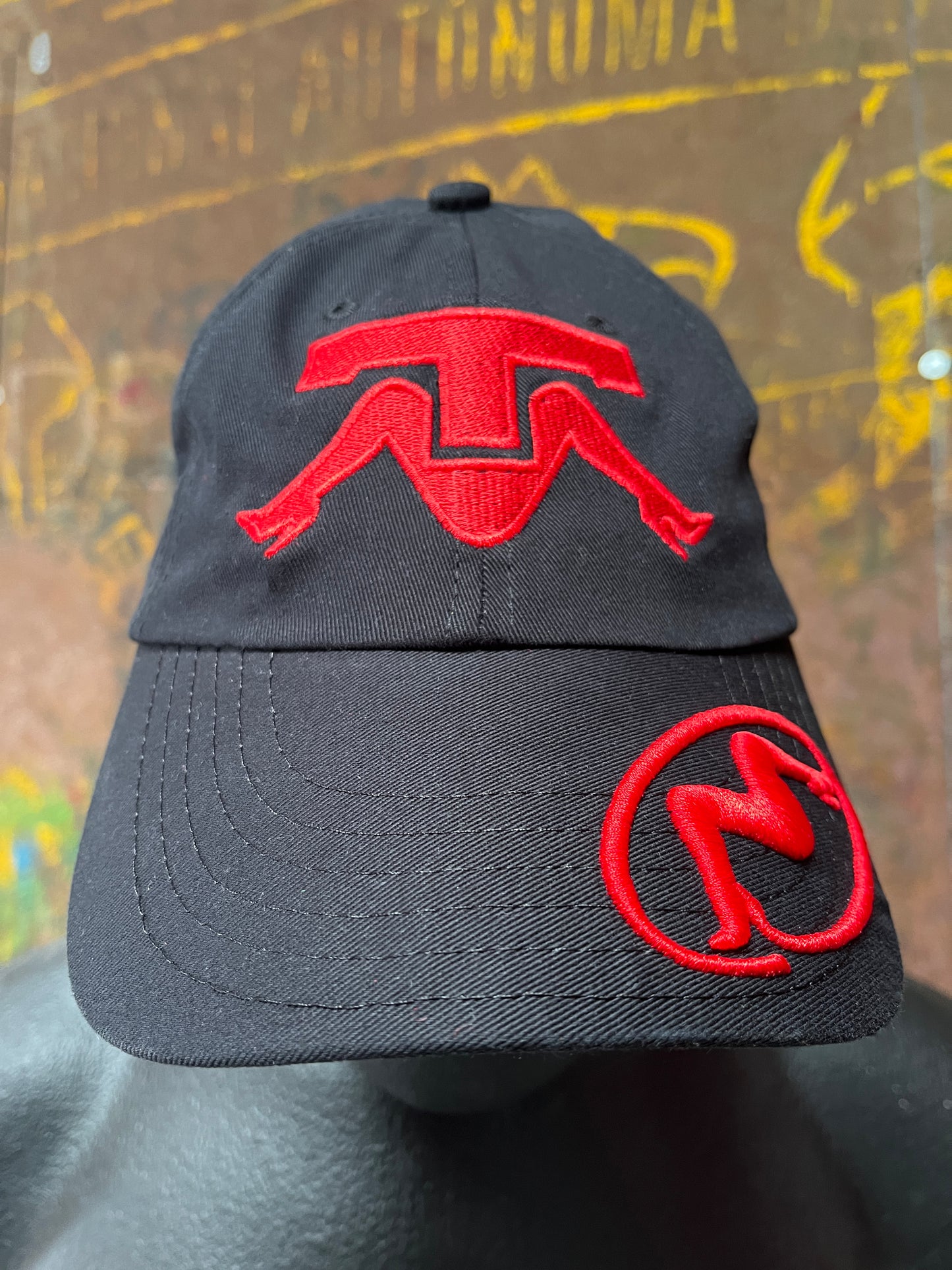 LOGOMANIA SANCHEZINA CAP